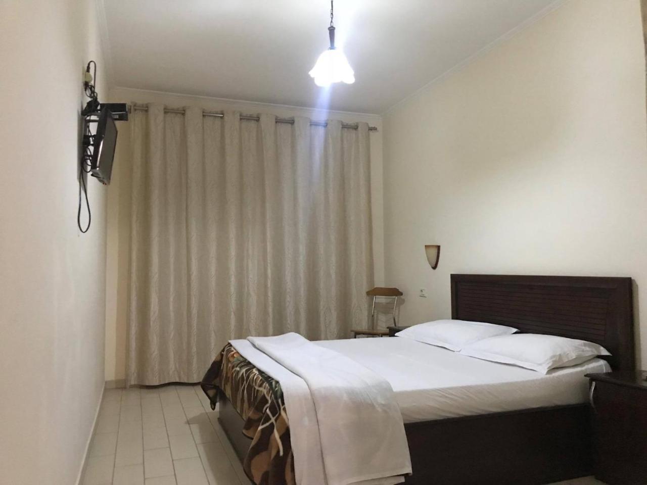 Hotel Belvedere Pogradec Ngoại thất bức ảnh