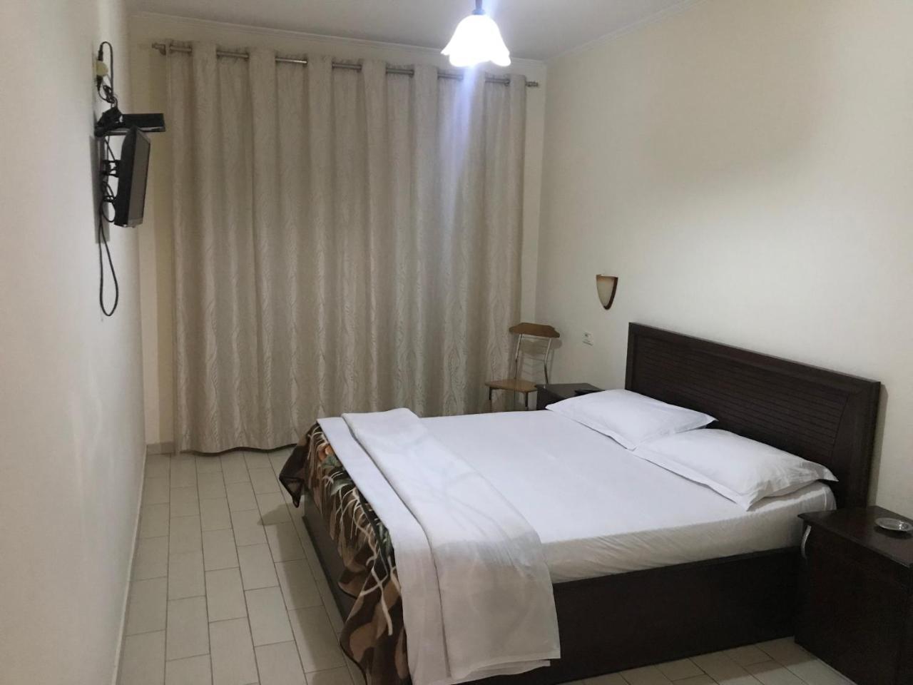 Hotel Belvedere Pogradec Ngoại thất bức ảnh